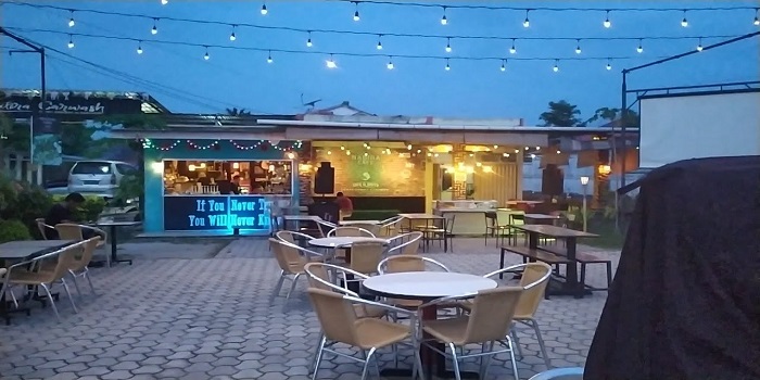Kafe Hits di Tanjungbalai