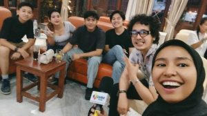 HEBOH! Talent Jaya Sinema Tercyduk Nobar “Terikat Janji” di Sawangan, Larut dalam Emosi Jalan Cerita